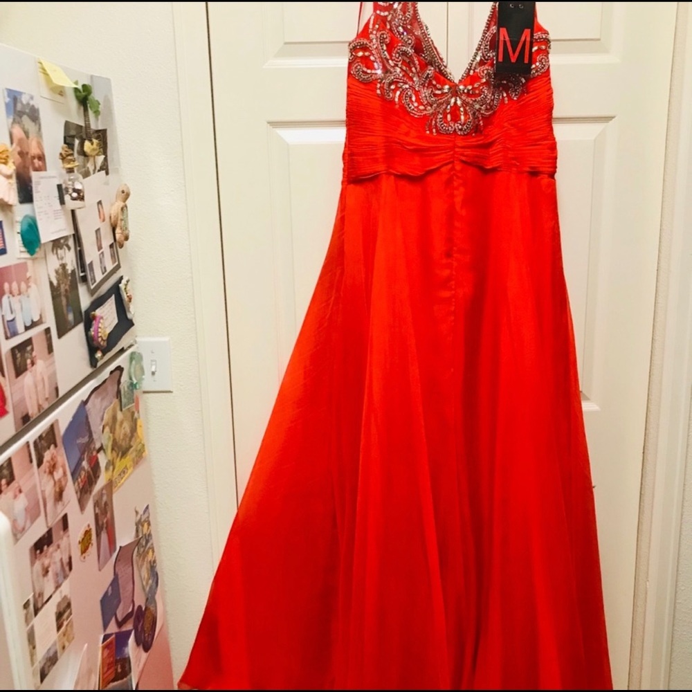 Mac Duggal plus size red dress 18